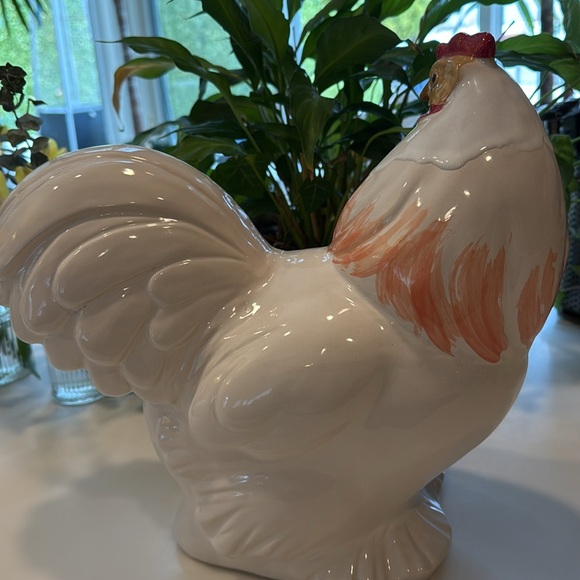 White Ceramic Rooster Figurine - Picture 2 of 3